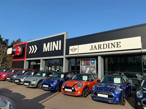 mini dealers in manchester.